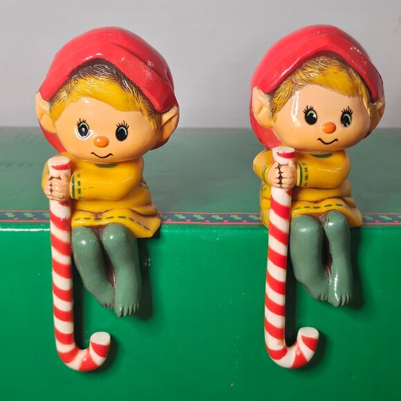 Vintage Hallmark Elf Shelf Setter Stocking Holders Elf With Candy Cane - Picture 1 of 9